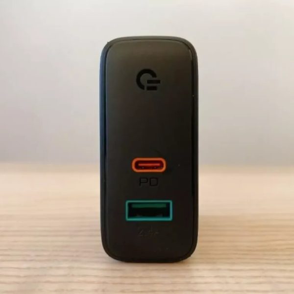 Củ Sạc Nhanh Aukey PA-D3 60W, 2 cổng USB 12W + Type C