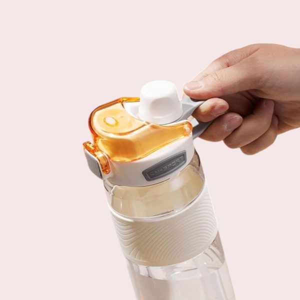 Bình nước kèm ống hút 700ml