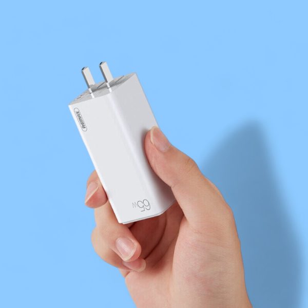 Củ sạc nhanh 65w Remax U31 GaN Pro sạc được Smartphone, Laptop