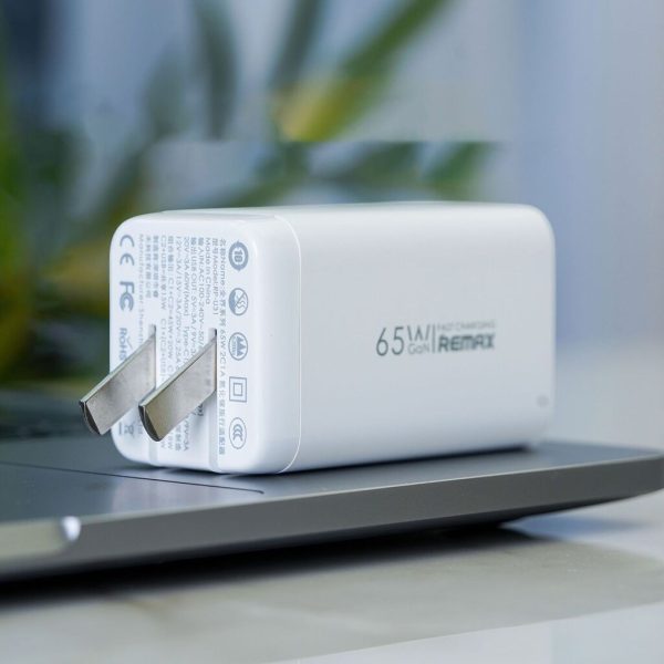 Củ sạc nhanh 65w Remax U31