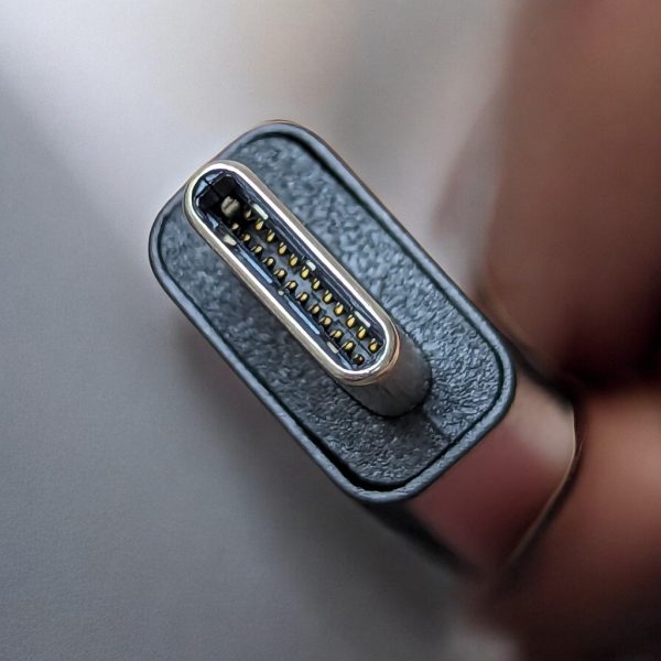 Cáp C to C chuẩn Thunderbolt 4, hỗ trợ sạc, chuyển dữ liệu, xuất âm thanh, hình ảnh