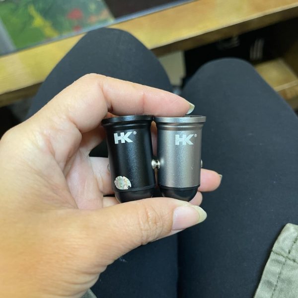 Củ sạc xịn HK cắm tẩu sạc oto 2 port chuyển đổi điện áp 12V -> 5V/2.4A