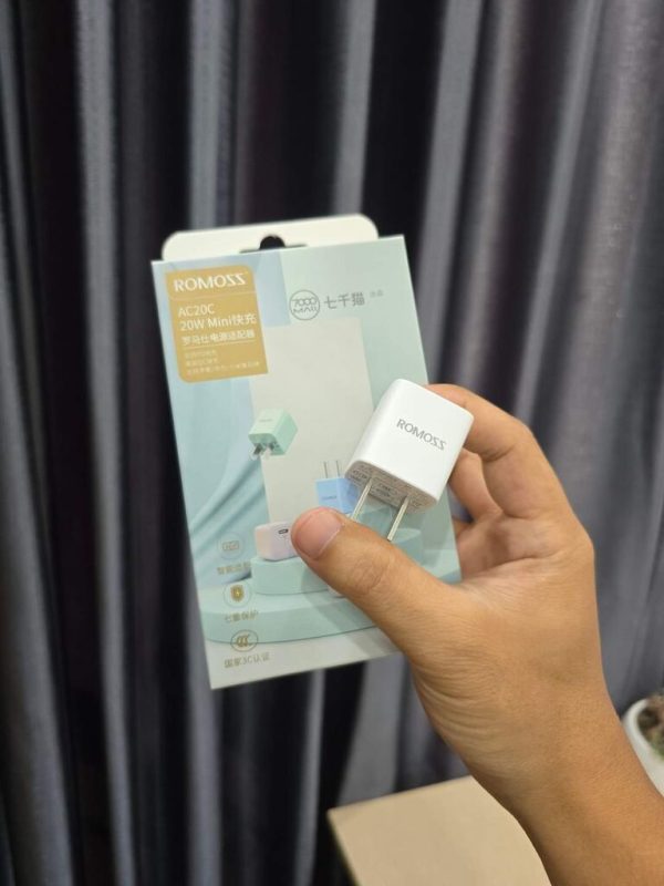 Củ Sạc Nhanh PD 20W Romoss AC20C Chính Hãng - Công Nghệ GaN (giao màu ngẫu nhiên)