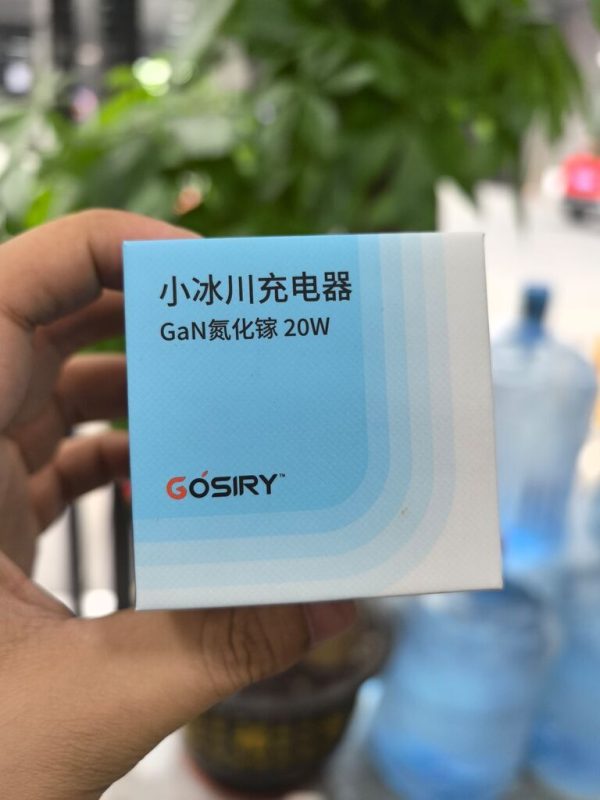 Củ sạc nhanh GaN 20W Gosiry ( Màu ngẫu nhiên)
