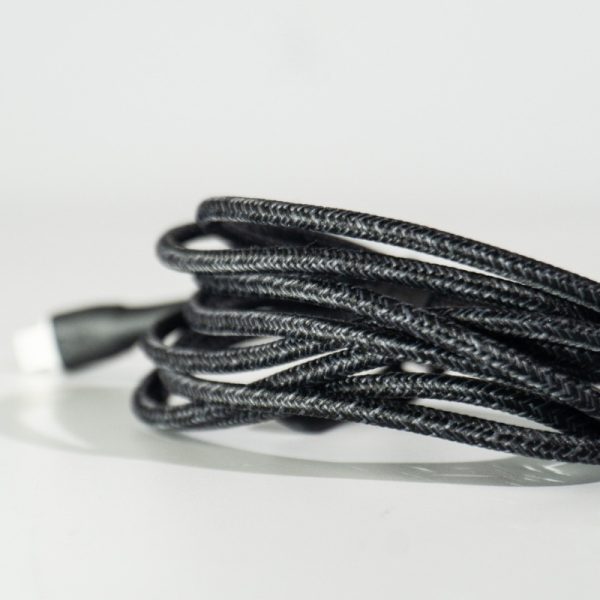 Cáp sạc iPhone dây dù dài 2M hãng WIX Fullbox chân USB-A to Lightning