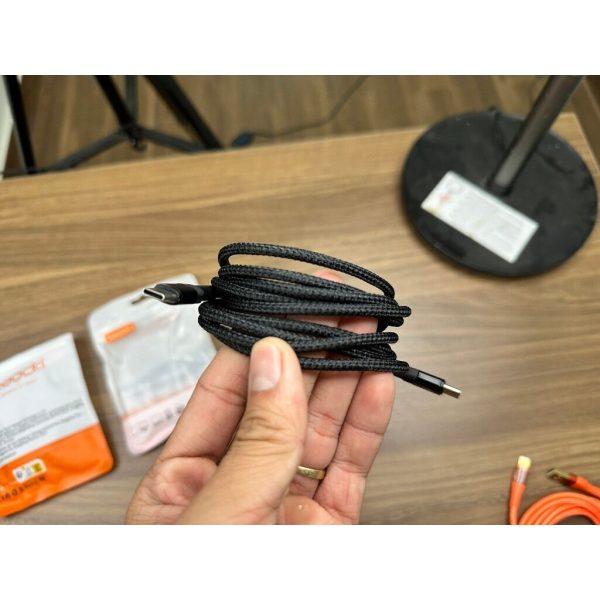 Cáp sạc nhanh C to C dài 2m bọc dù công suất 60w chính hãng Tooki