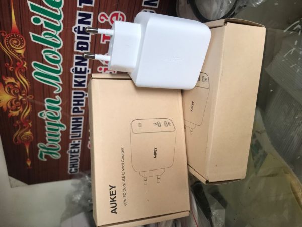 Củ sạc aukey 65w-2c