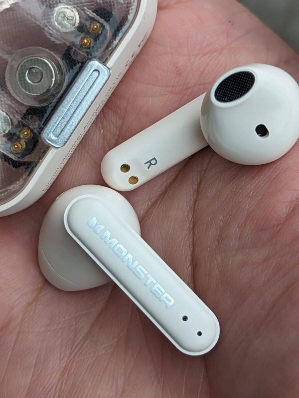 Tai Nghe Bluetooth Monster XKT15 - Mầu Trắng be