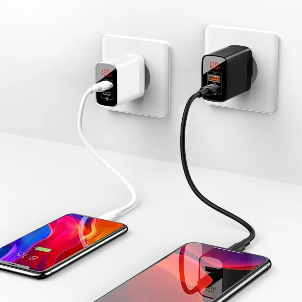 Củ sạc nhanh 18W Baseus Mirror Lake 2 cổng USB chân dẹt màn hình Led