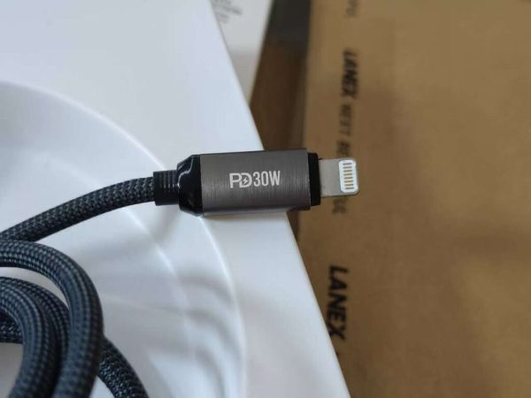 Cáp sạc nhanh typeC to Lightning Lanex 30W bọc dù