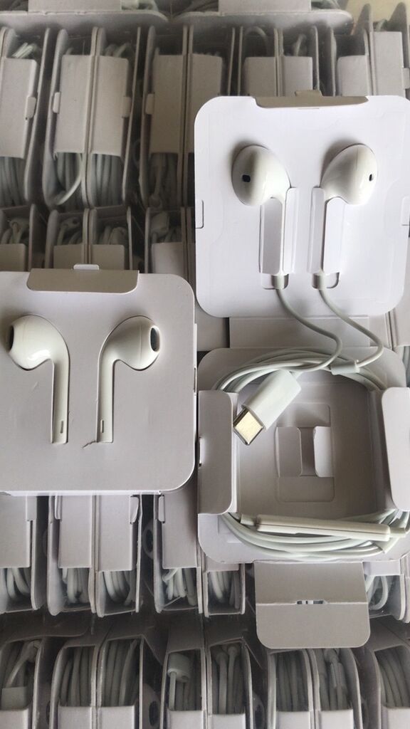 Tai nghe chân type C cho ip15/15 và androi