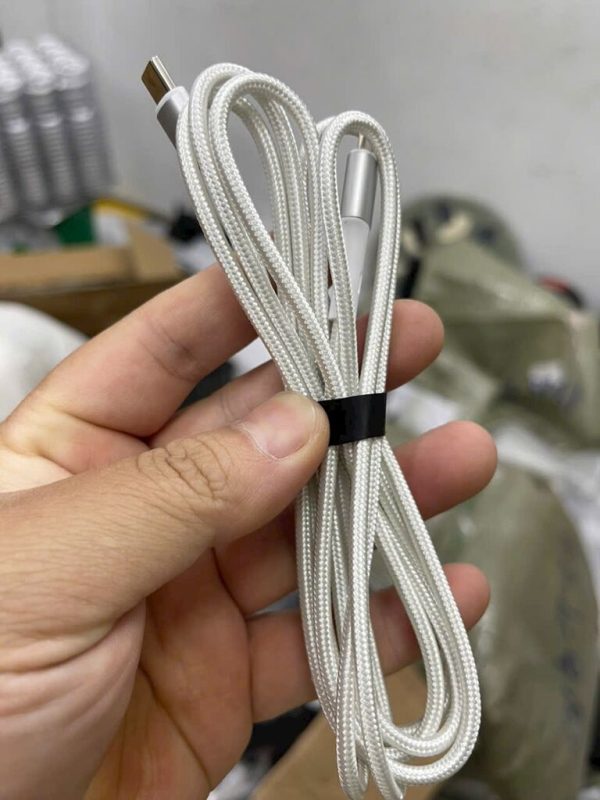 Cáp sạc dây dù C to Linghting dài 1m8