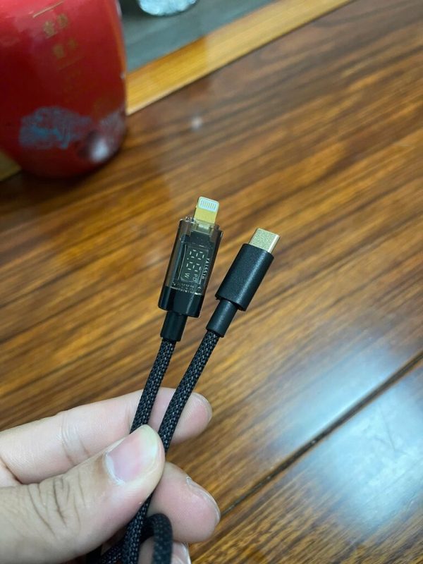 Cáp sạc C to Lightning bọc dù 2m - Báo công suất sạc Cáp sạc C to Lightning bọc dù 2m - Báo công suất sạc