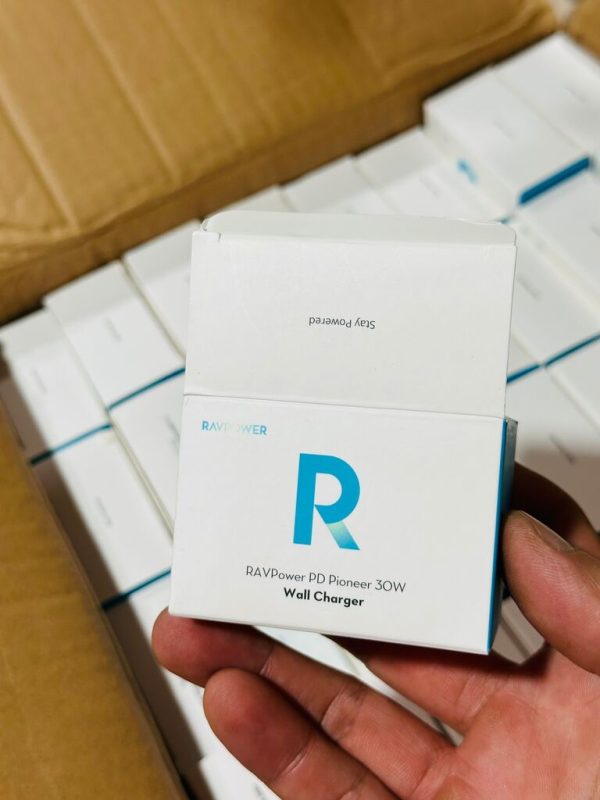 Củ sạc mini Ravpower 30w, hàng cao cấp xịn sò.