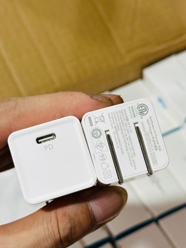 Củ sạc mini Ravpower 30w, hàng cao cấp xịn sò.