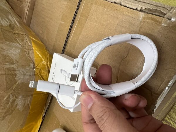 Cáp dù đa năng 60W sạc cả type C và LN