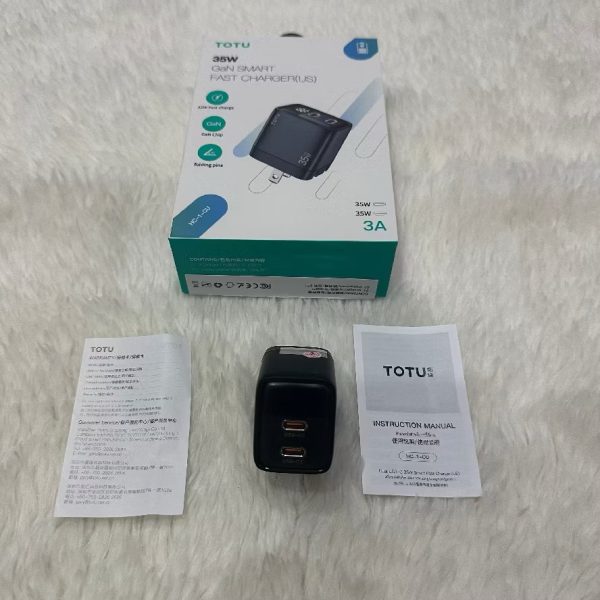 CỦ SẠC TOTU 35W 2 CỔNG C + LED GAN CỦ SẠC TOTU 35W 2 CỔNG C + LED GAN