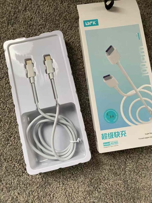 Cáp sạc nhanh Type-C hãng UFK sạc được iPhone 15/16 (độ dài 1m)