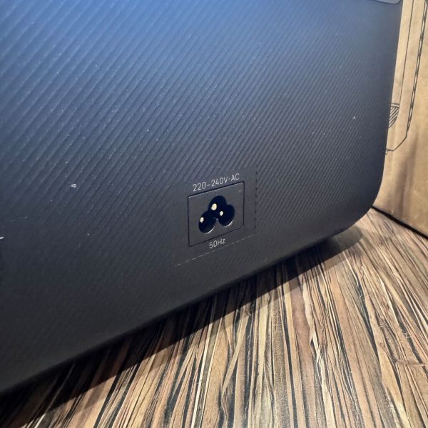 Trạm sạc Mentech MT600 600W Tặng tai nghe JBL T280TWS X2