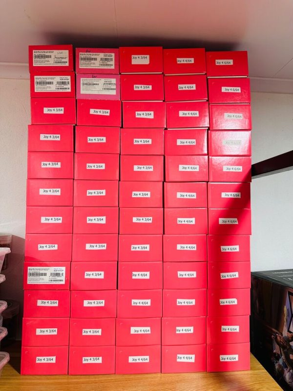 Điện thoại Vsmart Joy 4 98% màu ngẫu nhiên, đầy đủ box sạc cáp và ốp lưng