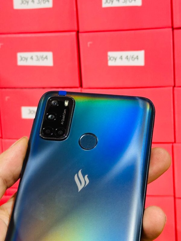 Điện thoại Vsmart Joy 4 98% màu ngẫu nhiên, đầy đủ box sạc cáp và ốp lưng