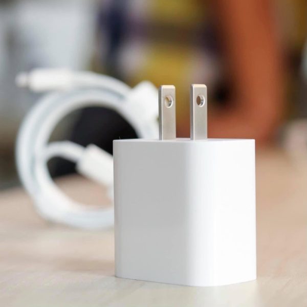 Bộ sạc 20w Fake của zin apple- sạc có cầu chì chống cháy nổ