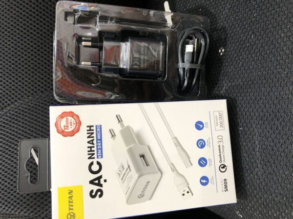 Bộ sạc nhanh chính hãng TITAN SM09 (kèm cáp Micro dài 25cm)