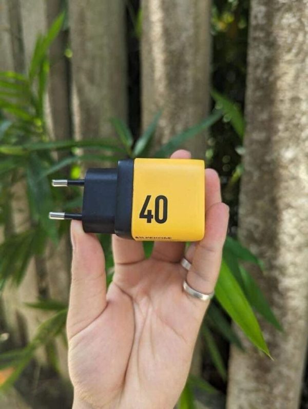Củ sạc WEKOME WP - U128 40W công nghệ GaN, 2 cổng cắm TypeC