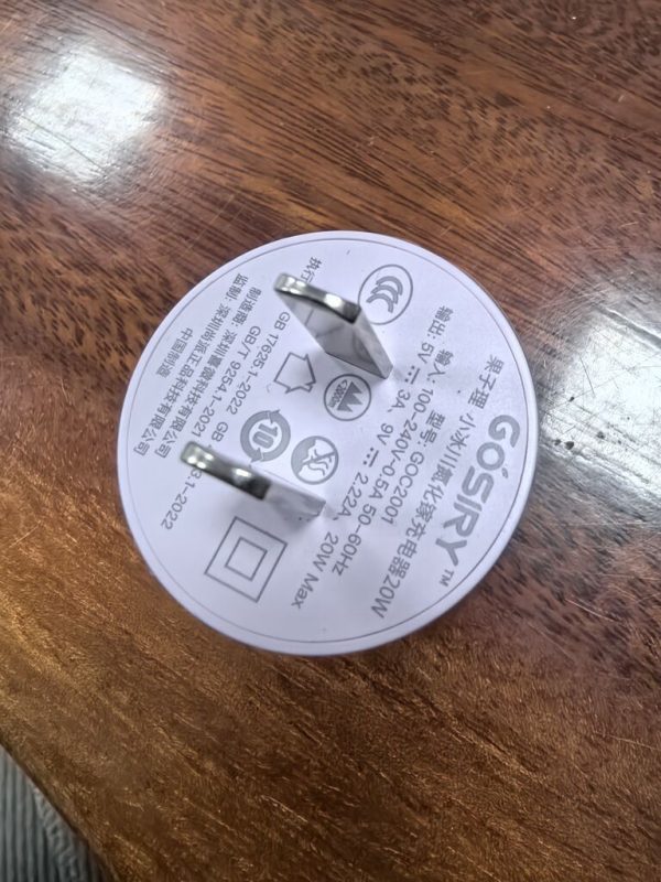 Củ sạc nhanh GaN 20W Gosiry ( Màu ngẫu nhiên)