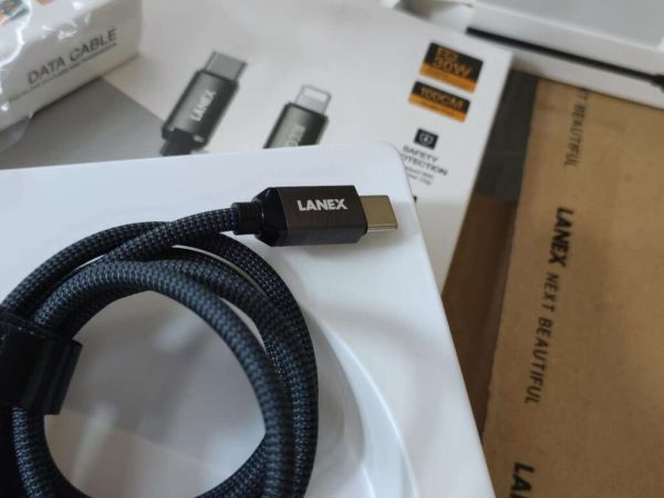 Cáp sạc nhanh typeC to Lightning Lanex 30W bọc dù