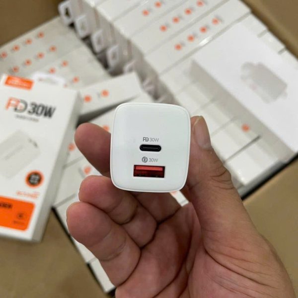 Củ sạc nhanh RECCI 30W RCT-P40C, 2 cổng sạc A+C