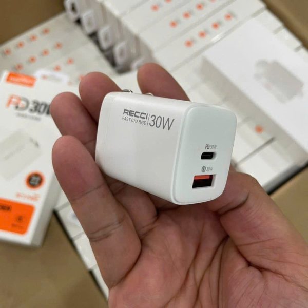 Củ sạc nhanh RECCI 30W RCT-P40C, 2 cổng sạc A+C