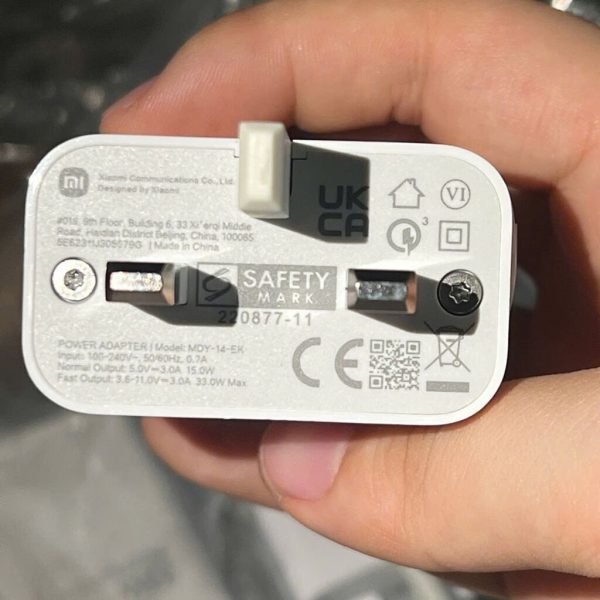 Tặng kèm adater - Củ Sạc Nhanh 33W chính hãng Xiaomi , chân sạc 3 chấu (Không hộp)