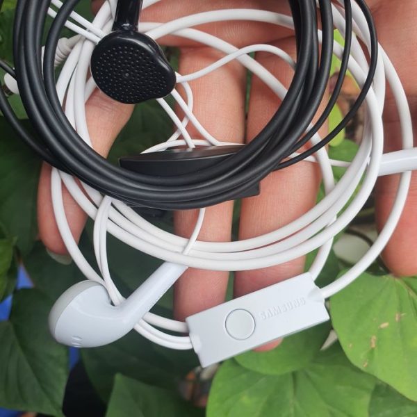 Tai nghe nhét tai 5830 Chính hãng cho máy A10.A20.A30.A50.M10.M20.M30.M50.J5prime.J7pro Tai nghe nhét tai 5830 Chính hãng cho máy A10.A20.A30.A50.M10.M20.M30.M50.J5prime.J7pro