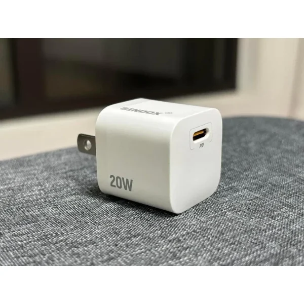 Củ sạc nhanh 20W giá rẻ Sindox công nghệ GAN