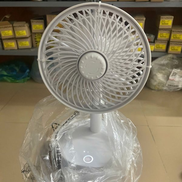 Quạt sạc tích điện để bàn Xiaomi JIPIN JP-F05 ,(không kèm cáp sạc) Quạt sạc tích điện để bàn Xiaomi JIPIN JP-F05 ,(không kèm cáp sạc)