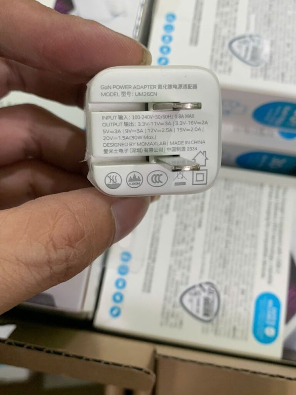Củ sạc nhanh Momax UM26CN 30W GaN
