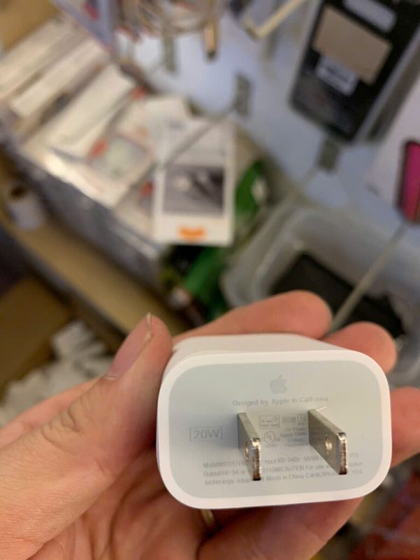 Củ sạc nhanh iphone 20w chuẩn dòng hàng Fake xịn Full Hộp