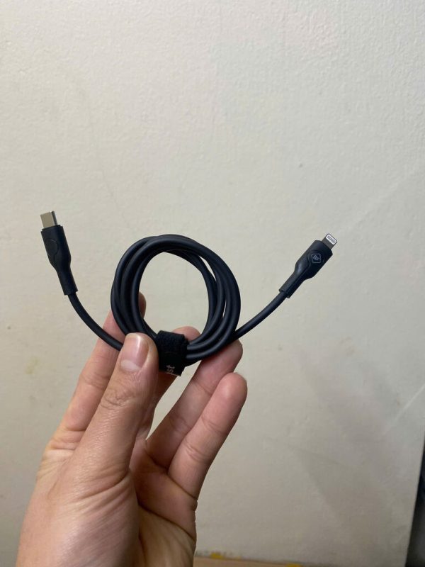 Dây sạc nhanh CS56-20W Basefast Cáp sạc 27W cao su non chống quá tải nhiệt cho Phone 11 12 13 14 pro