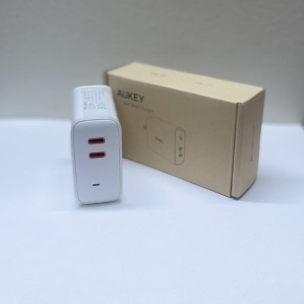 Củ sạc nhanh 36W Sạc Aukey PA-D2 , 2 cổng USB-C- chân dẹt gập sạc nhanh iPhone 15 & Macbook