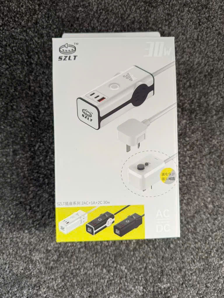 Ổ điện sạc đa năng SZLT, 2 cổng 220v + 2 Cổng C 30W + USB-A Power Strip