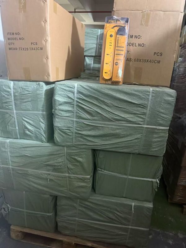 Ổ cắm điện đa năng 3M – 2500W (kèm cổng sạc USB + Type C ) Ổ cắm điện đa năng 3M – 2500W (kèm cổng sạc USB + Type C )