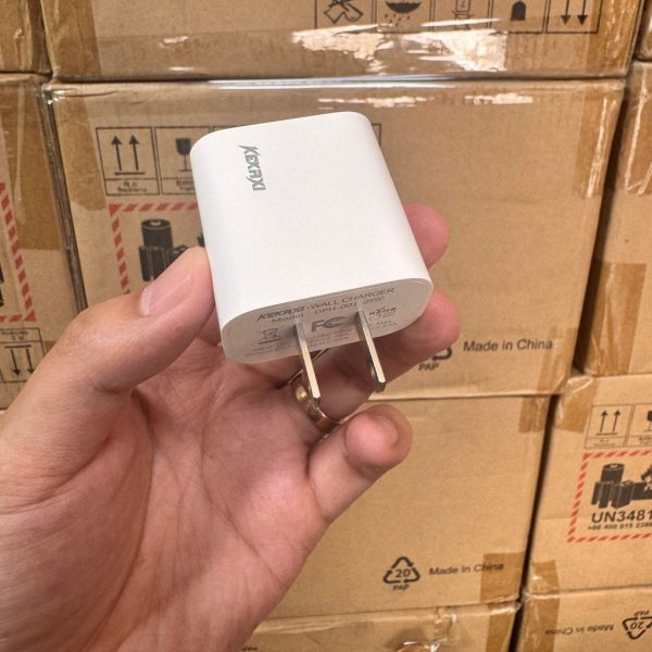 Củ sạc nhanh PD 20W KEKAXI PDH-001 (20W, USB-C) Củ sạc nhanh PD 20W KEKAXI PDH-001 (20W, USB-C)