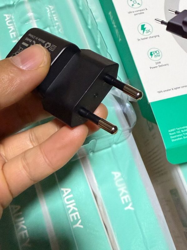 Củ sạc nhanh 20W hãng Aukey Omnia OMNIA USB-C PD PA-B1 (Đen) Củ sạc nhanh 20W hãng Aukey Omnia OMNIA USB-C PD PA-B1 (Đen)