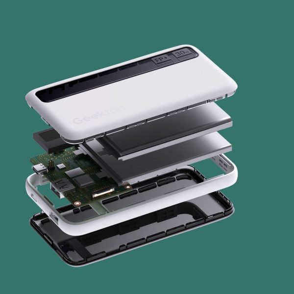 Pin dự phòng 10.000 Geekton C1110mAh sạc nhanh 30W - có màn hình đo dòng sạc Pin dự phòng 10.000 Geekton C1110mAh sạc nhanh 30W - có màn hình đo dòng sạc