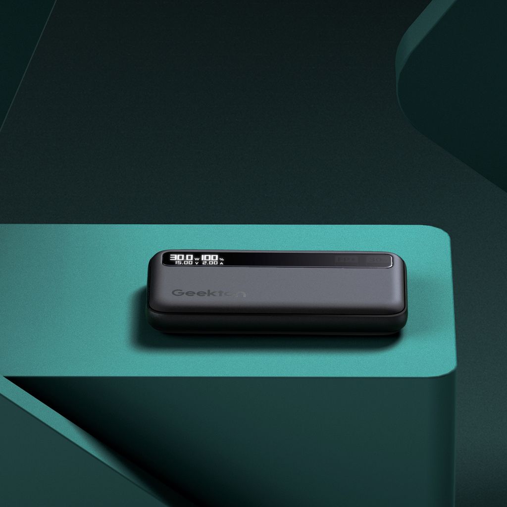 Pin dự phòng 10.000 Geekton C1110mAh sạc nhanh 30W - có màn hình đo dòng sạc Pin dự phòng 10.000 Geekton C1110mAh sạc nhanh 30W - có màn hình đo dòng sạc - Ảnh 8