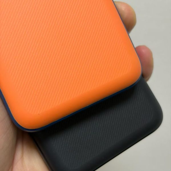 Pin dự phòng 10.000 Geekton C1110mAh sạc nhanh 30W - có màn hình đo dòng sạc Pin dự phòng 10.000 Geekton C1110mAh sạc nhanh 30W - có màn hình đo dòng sạc