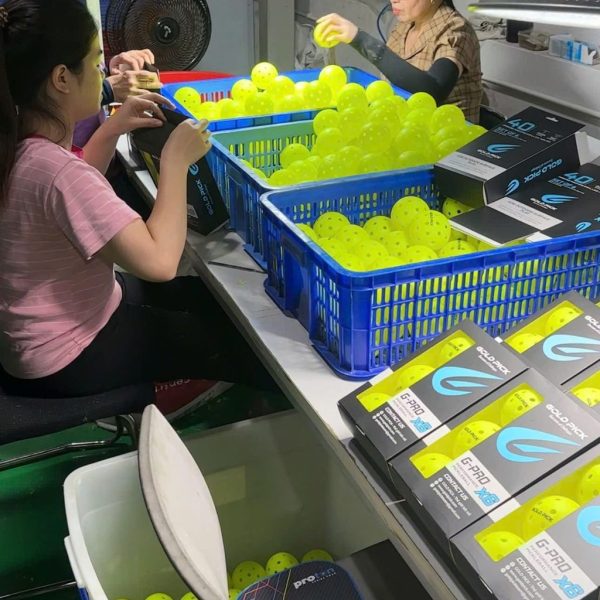 Hộp 6 quả bóng thi đấu Pickleball chính hãng Gold Pick, bóng 40 lỗ, nhựa nguyên sinh